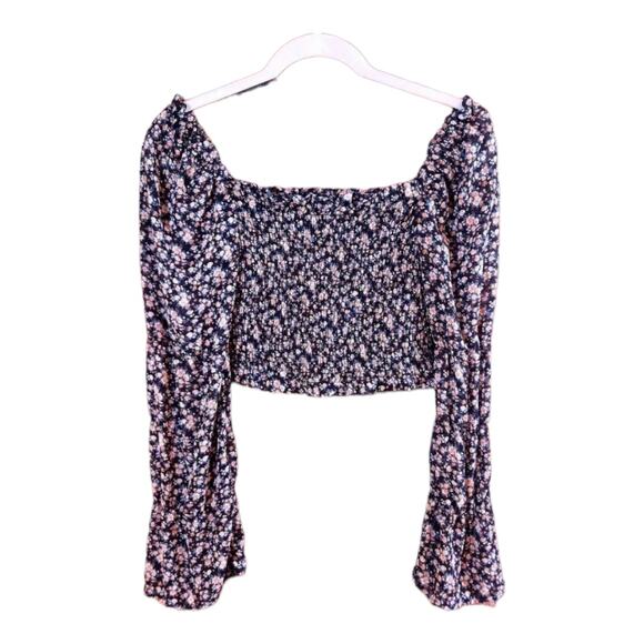Wild Fable Smocked Ditsy Floral Square Neck Puff Sleeve Crop Top Women's XS - Picture 5 of 7